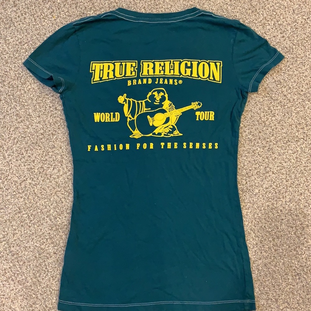 Clothes - Picture 2 of 4